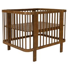 Klara Box, kojec, kolor orzechowy — zdjęcie produktowe 3